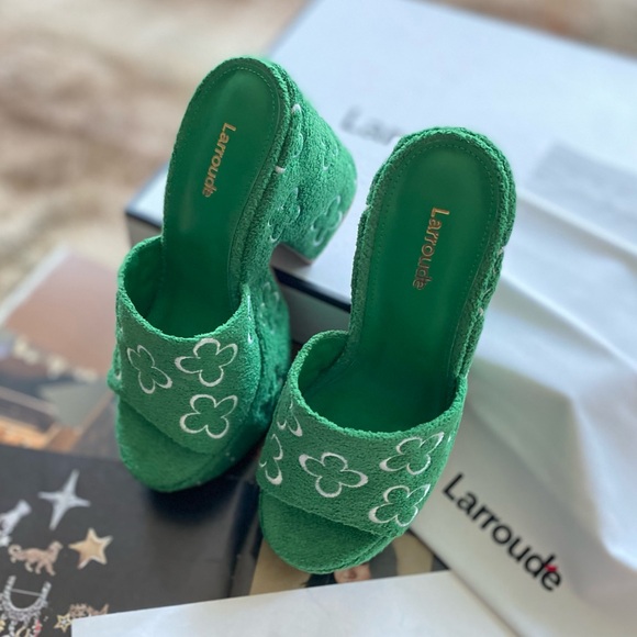 Larroudé Margot Wedge Heels - Picture 11 of 14